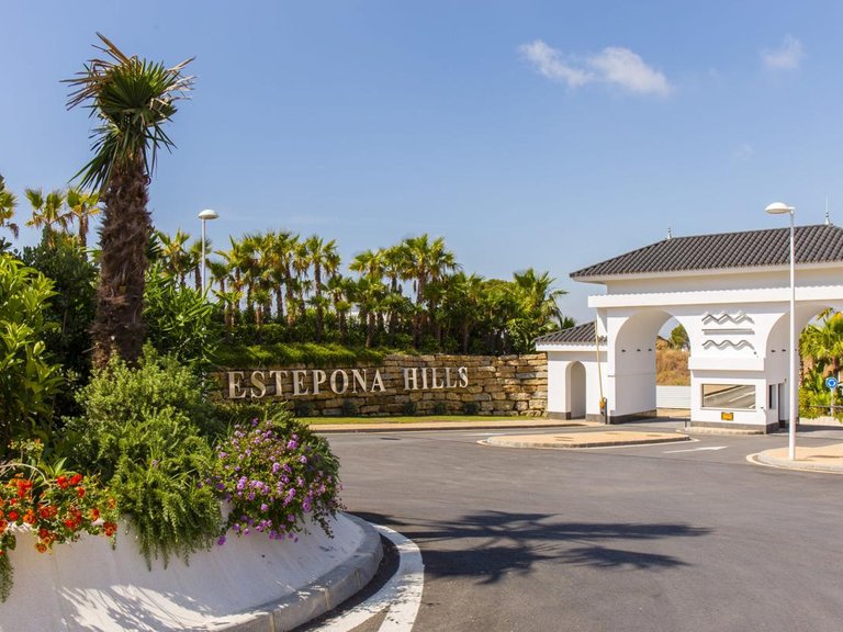 Apartment for Sale in Estepona, Malaga 16