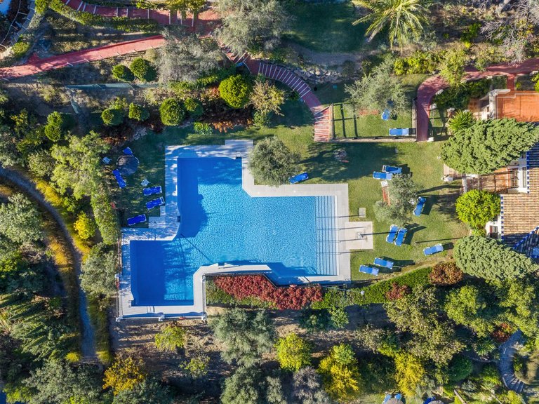 Apartment for Sale in Benahavís, Malaga 16