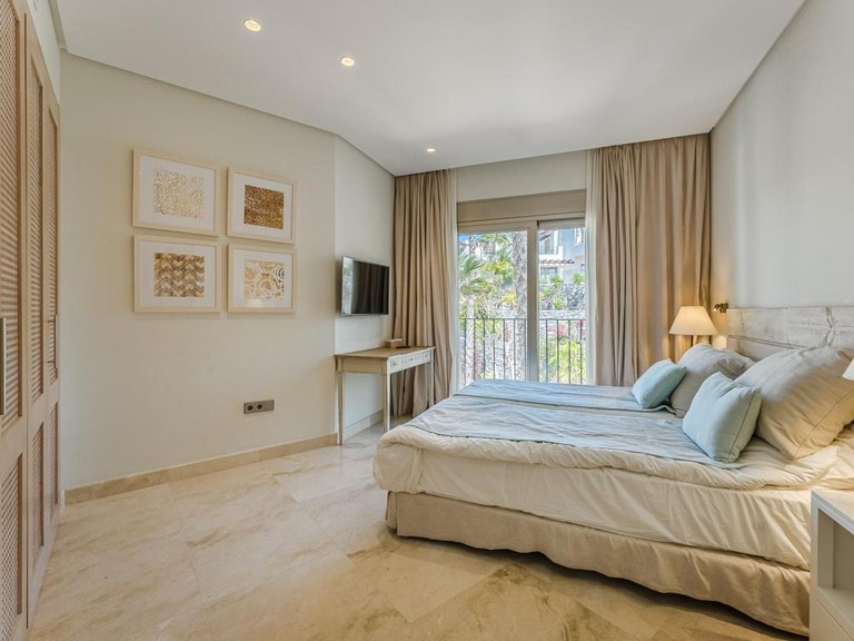 Apartment for Sale in Guia De Isora, Tenerife, España 15