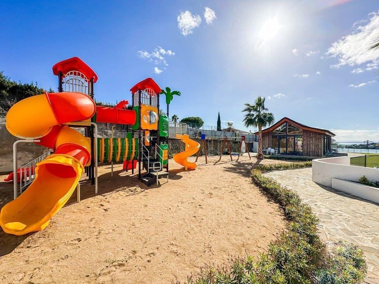 Apartment for Sale in Benahavís, Malaga 6