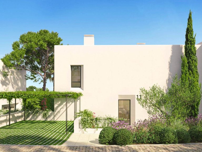 Villa for Sale in San Roque, Cadiz 2