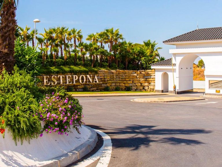 Apartment for Sale in Estepona, Malaga 12
