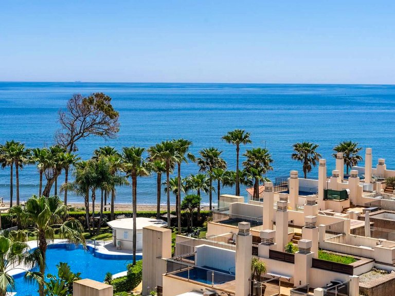 Apartment for Sale in Estepona, Malaga 1