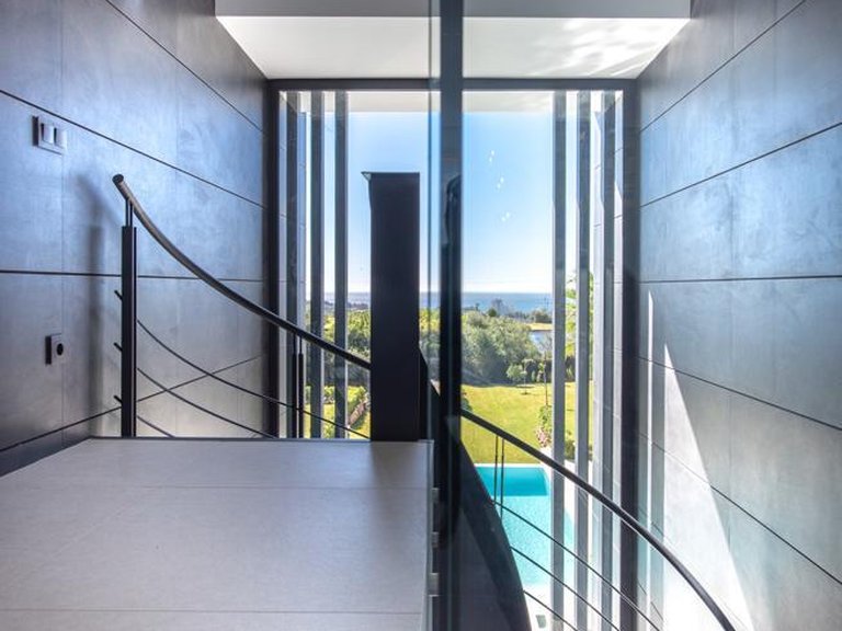 Villa for Sale in La Gaspara, Malaga 7