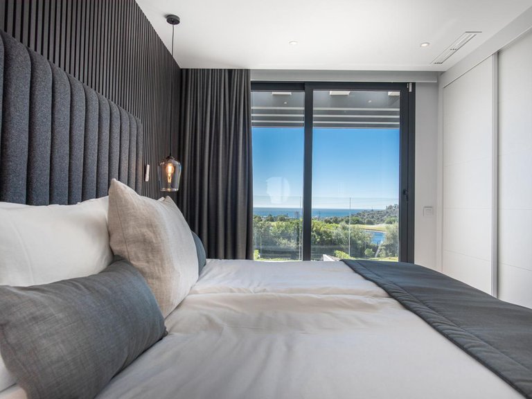 Villa for Sale in La Gaspara, Malaga 15