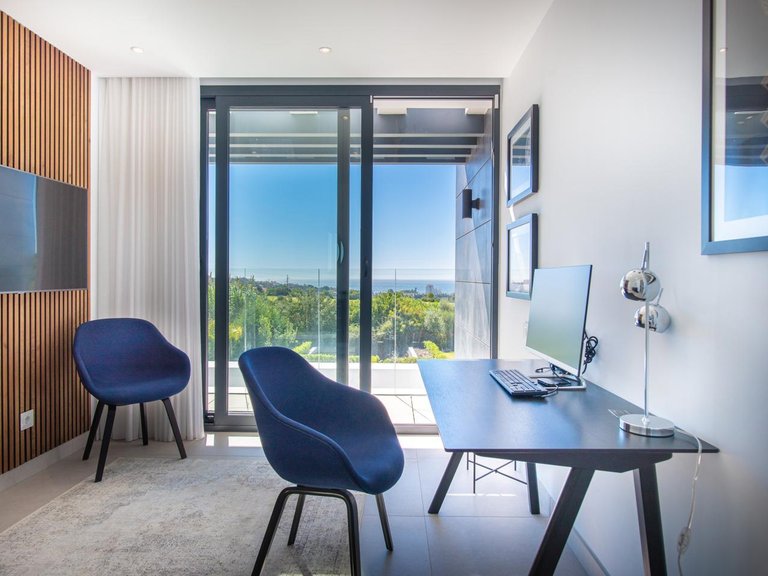 Villa for Sale in La Gaspara, Malaga 12