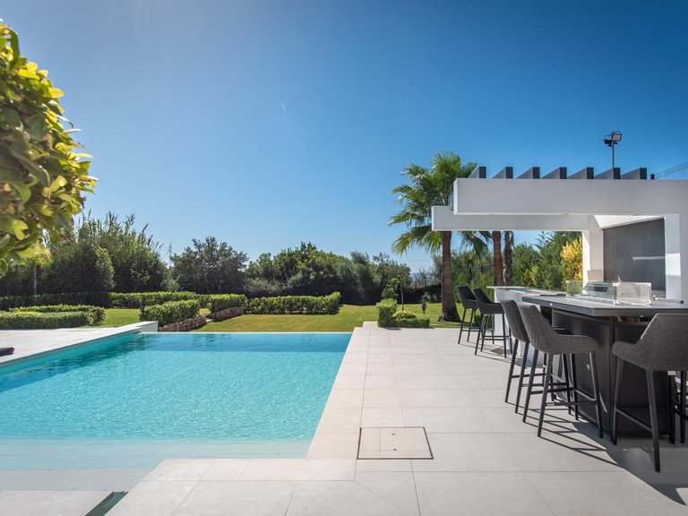 Villa for Sale in La Gaspara, Malaga 23