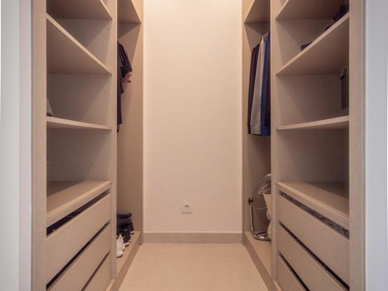 Villa for Sale in La Gaspara, Malaga 19