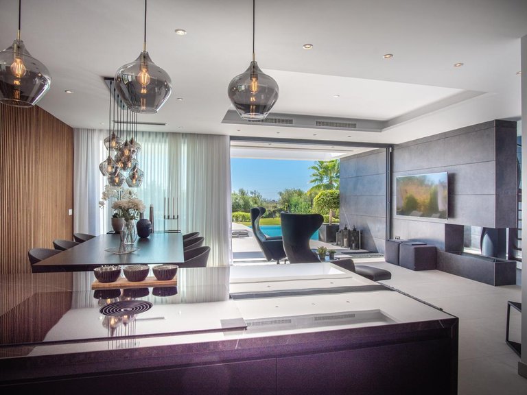 Villa for Sale in La Gaspara, Malaga 16