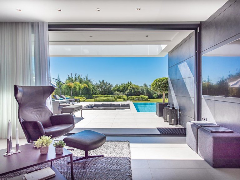 Villa for Sale in La Gaspara, Malaga 17