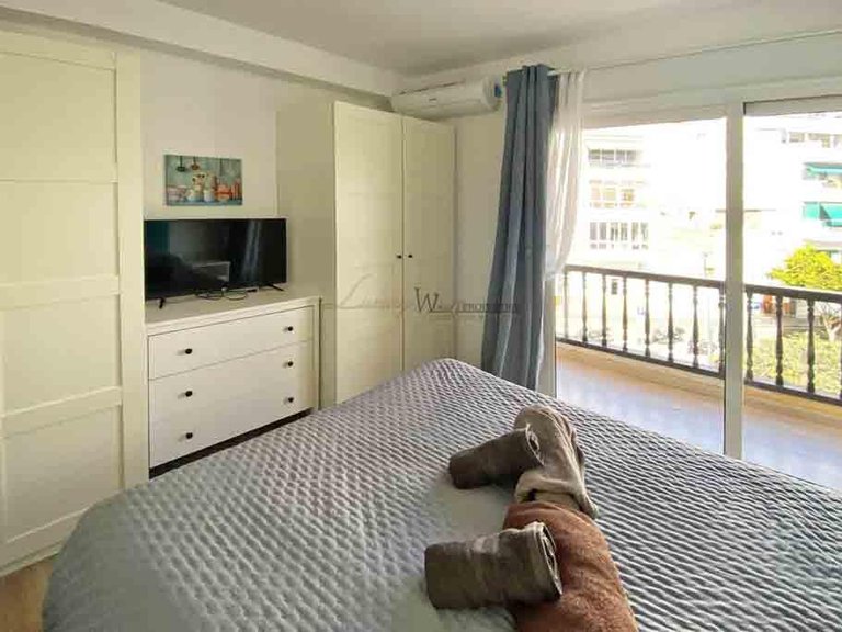 Apartment for Sale in Los Cristianos, Tenerife, España 11