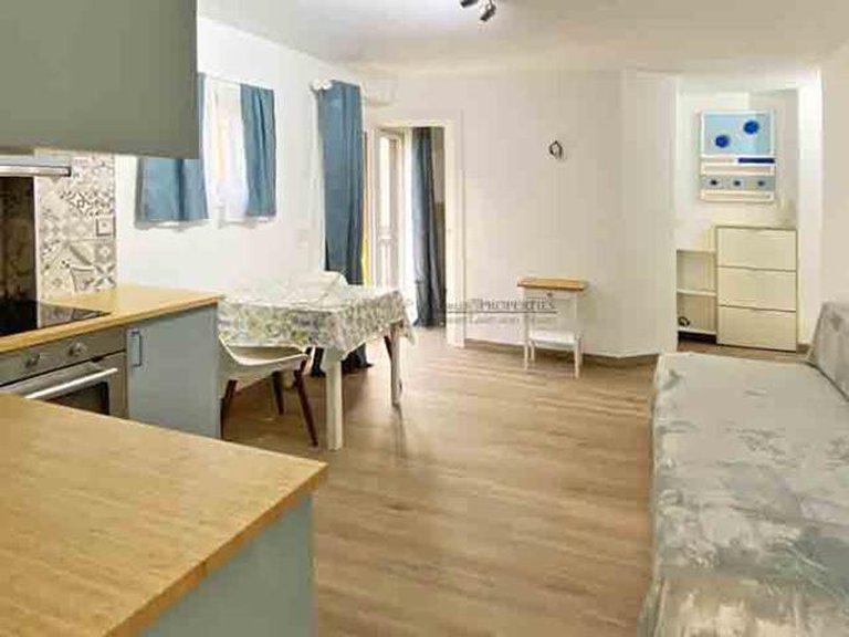 Apartment for Sale in Los Cristianos, Tenerife, España 5