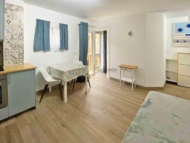 Apartment for Sale in Los Cristianos, Tenerife, España 6