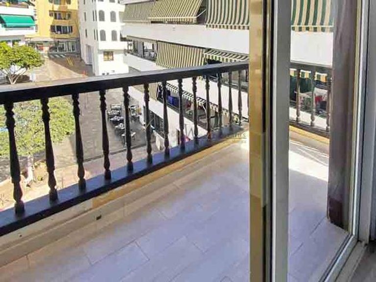 Apartment for Sale in Los Cristianos, Tenerife, España 14