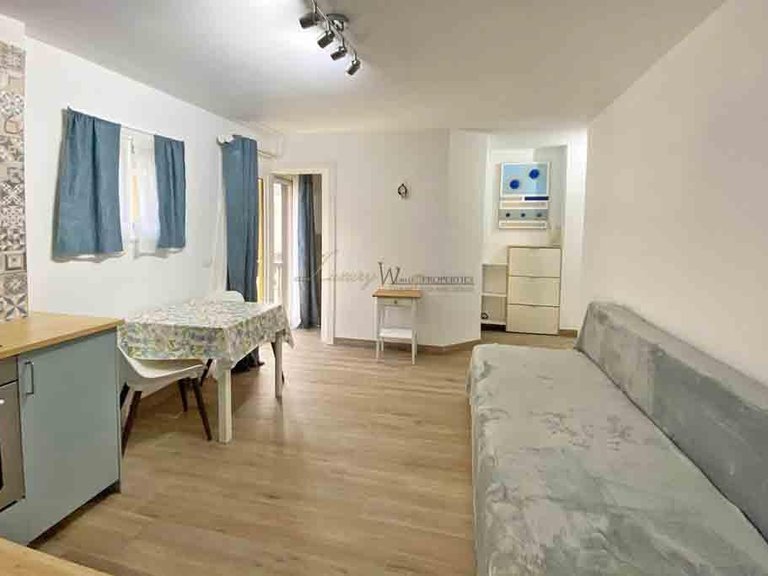 Apartment for Sale in Los Cristianos, Tenerife, España 4