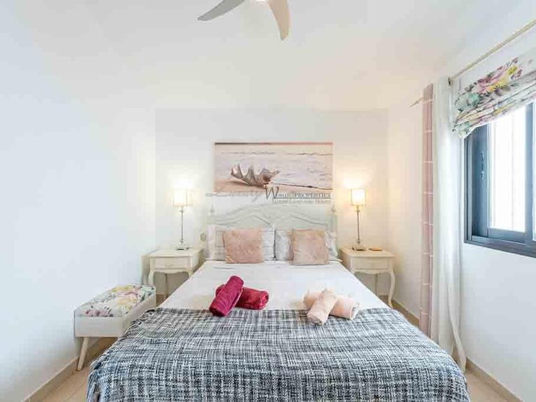 Villa for Sale in Amarilla Golf, Tenerife, España 41