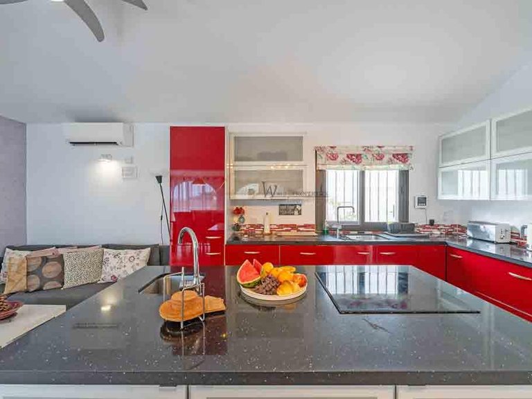 Villa for Sale in Amarilla Golf, Tenerife, España 14