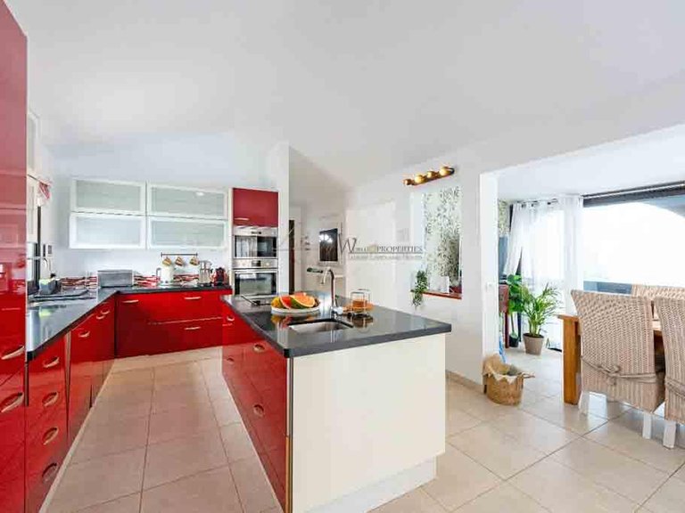Villa for Sale in Amarilla Golf, Tenerife, España 18