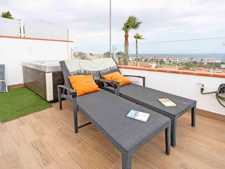 Villa for Sale in Amarilla Golf, Tenerife, España 31