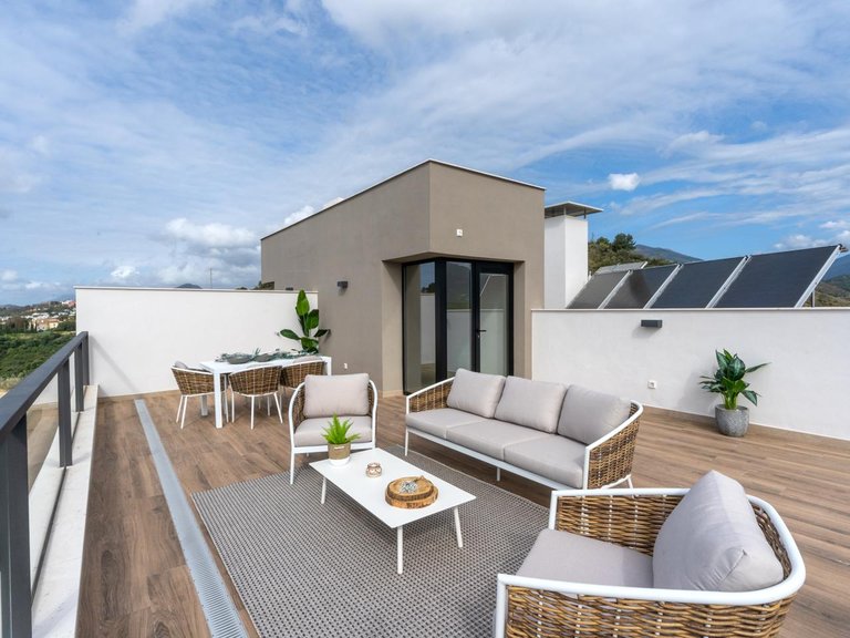 Penthouse for Sale in Marbella, Malaga 9