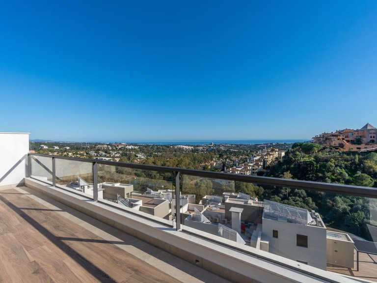 Penthouse for Sale in Marbella, Malaga 6