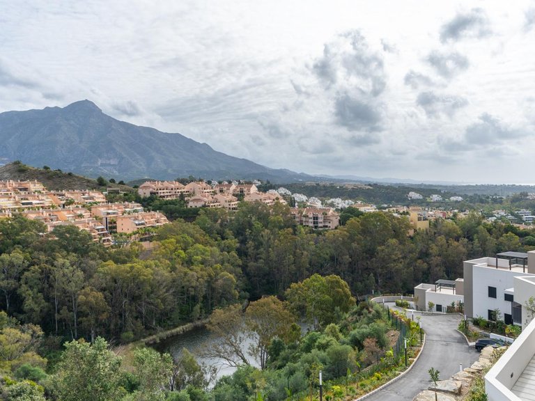 Penthouse for Sale in Marbella, Malaga 4