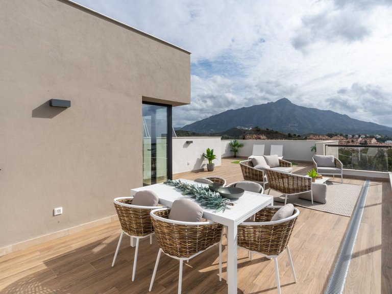 Penthouse for Sale in Marbella, Malaga 45