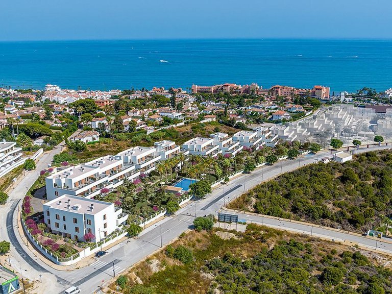 Apartment for Sale in Estepona, Malaga 1