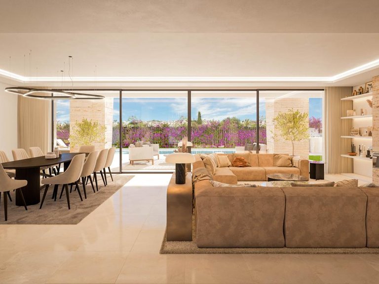 Villa for Sale in Estepona, Malaga 11