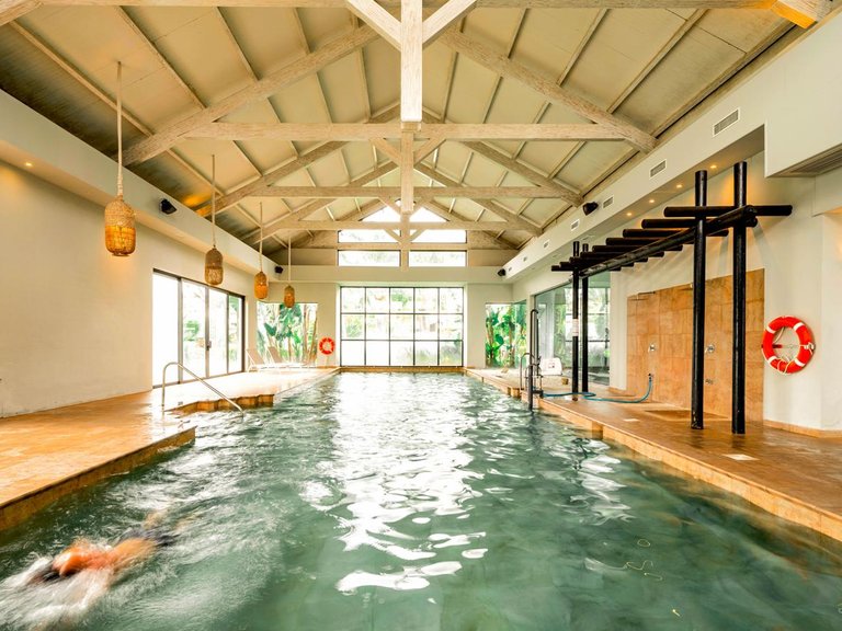 Villa for Sale in Estepona, Malaga 16