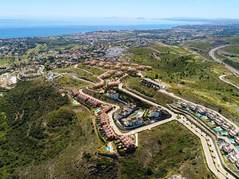 Apartment for Sale in Benahavís, Malaga 18