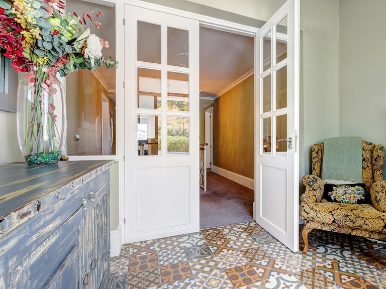 Villa for Sale in Casares, Malaga 5