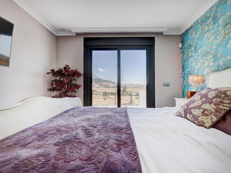 Villa for Sale in Casares, Malaga 18