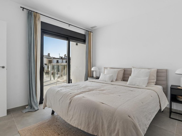 Villa for Sale in Estepona, Malaga 25