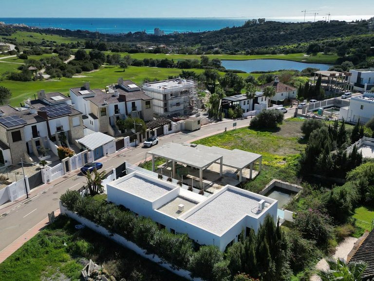 Villa for Sale in Estepona, Malaga 1