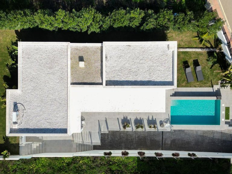 Villa for Sale in Estepona, Malaga 40