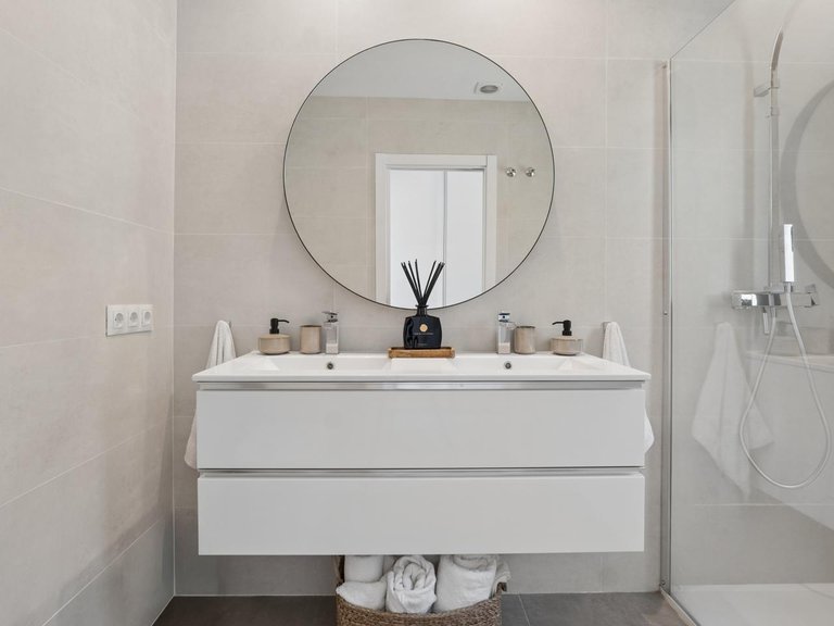 Villa for Sale in Estepona, Malaga 20