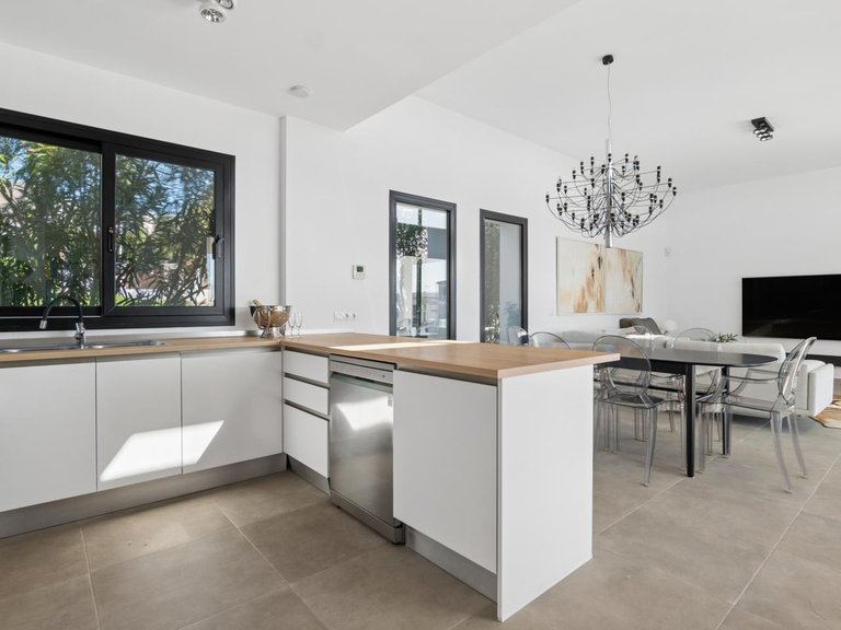 Villa for Sale in Estepona, Malaga 21