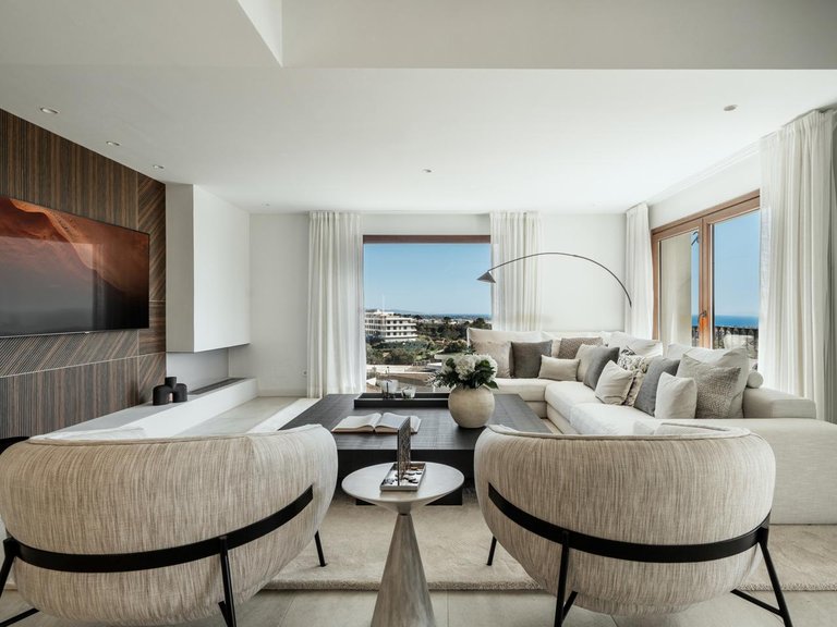 Villa for Sale in Resinera Voladilla, Malaga 6