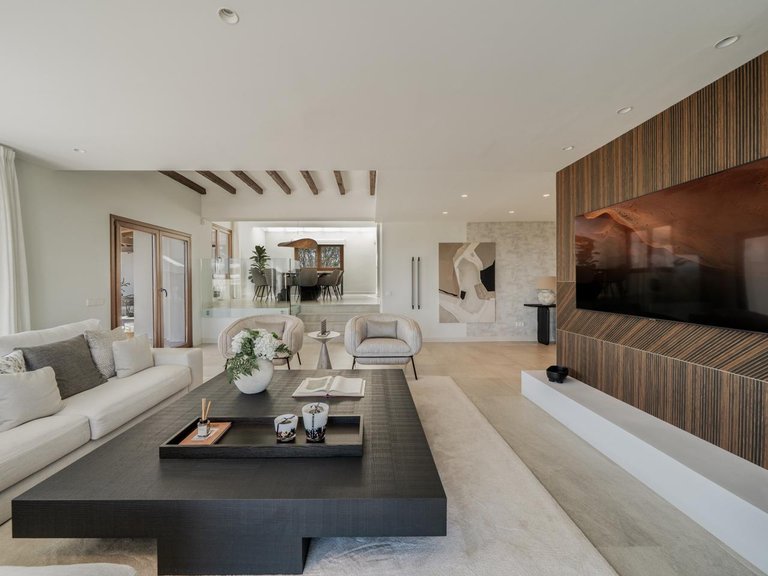 Villa for Sale in Resinera Voladilla, Malaga 24