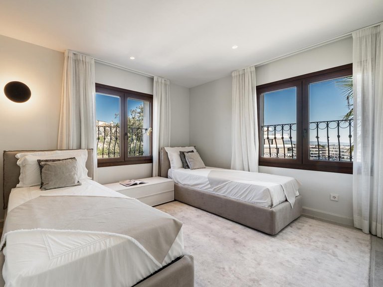 Villa for Sale in Resinera Voladilla, Malaga 25