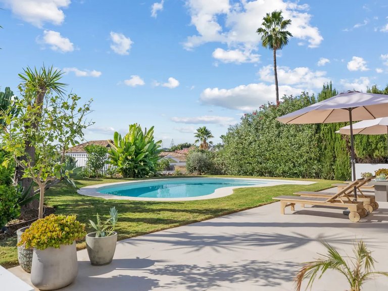 Villa for Sale in Marbella, Malaga 26