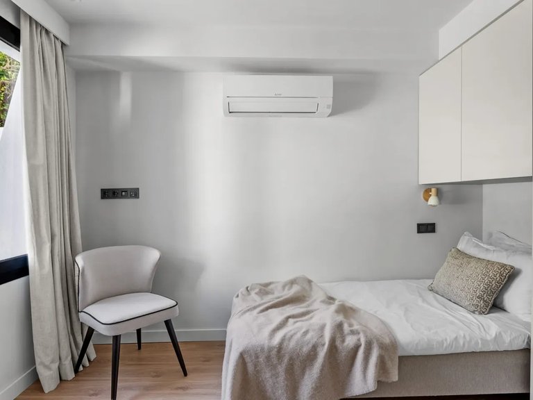 Villa for Sale in Marbella, Malaga 8