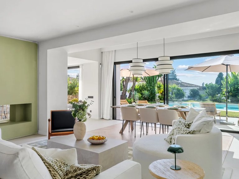 Villa for Sale in Marbella, Malaga 17