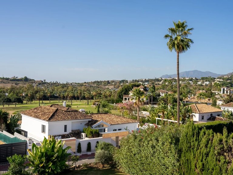 Villa for Sale in Marbella, Malaga 25