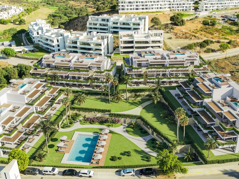 Apartment for Sale in Estepona, Malaga 3