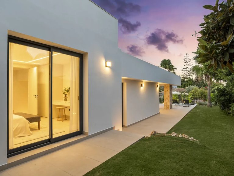 Villa for Sale in Marbella, Malaga 35