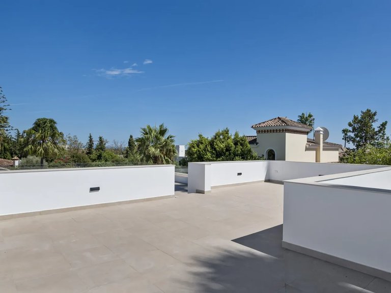 Villa for Sale in Marbella, Malaga 40