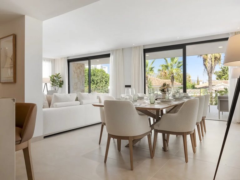 Villa for Sale in Marbella, Malaga 23