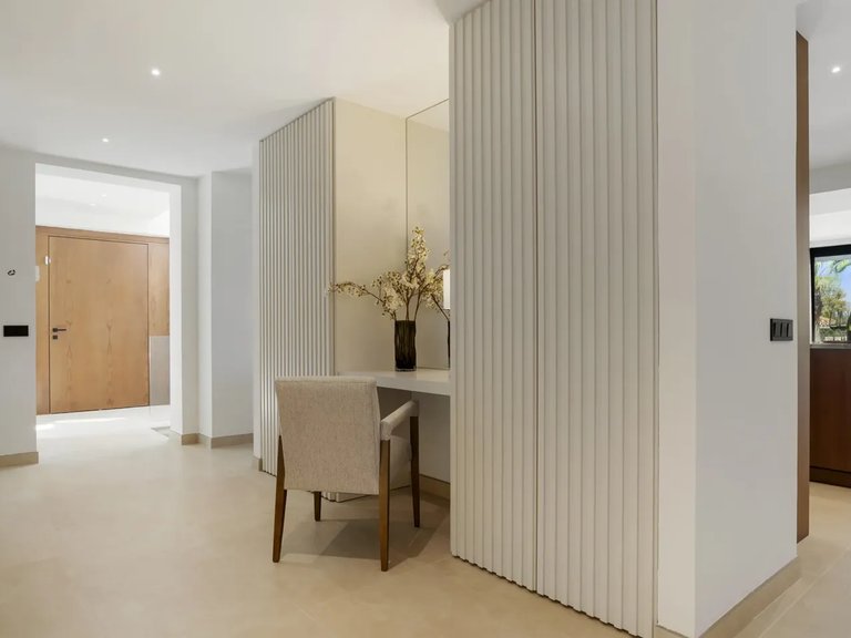 Villa for Sale in Marbella, Malaga 18